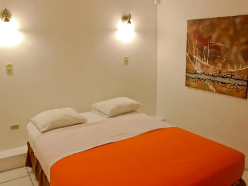 Summerland Suites Bon Accord Village Otel