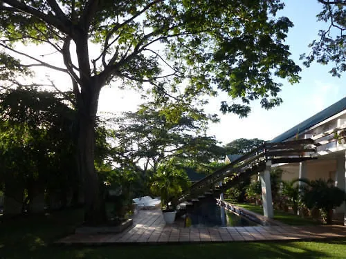 Summerland Suites Bon Accord Village Otel